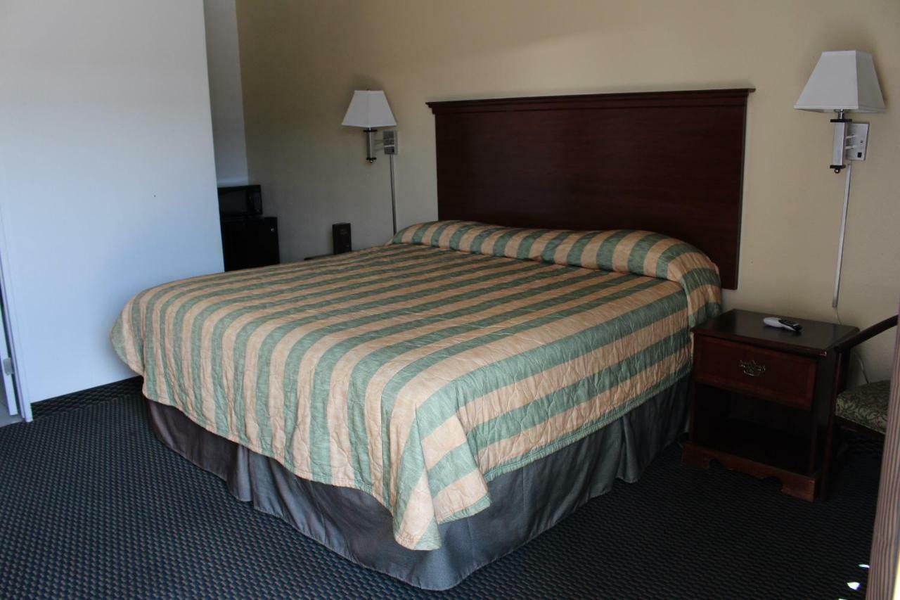Deluxe Inn Fort Stockton Exterior photo